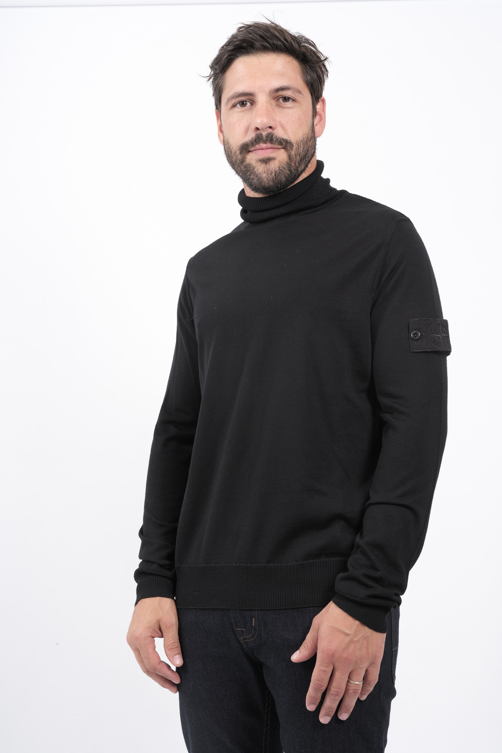 PULL STONE ISLAND COL ROULE NOIR 8115565FC-V0029