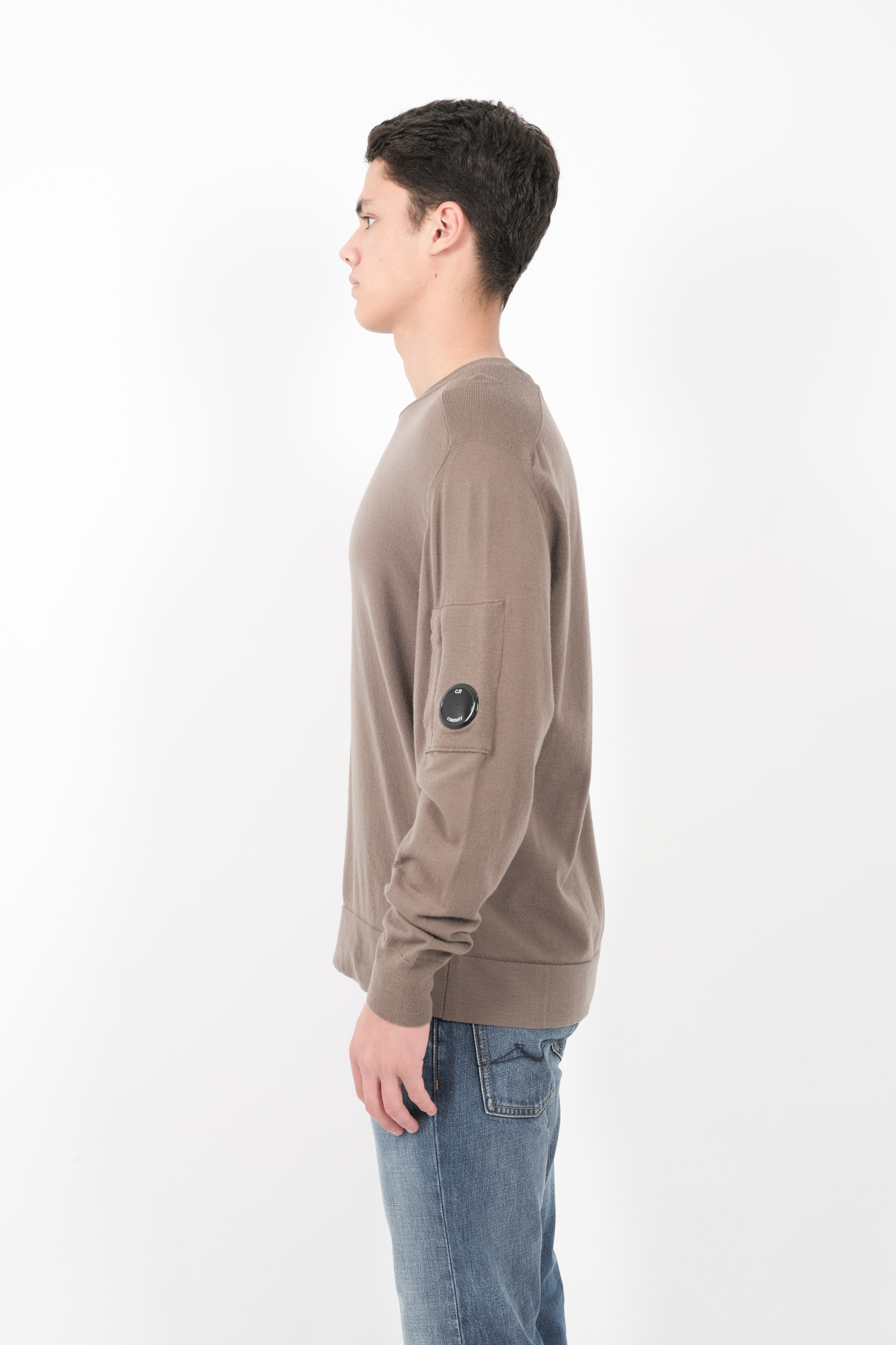  Image du produit PULL C.P COMPANY COL ROND EN LAINE MERINOS TAUPE N051A-359 - 4