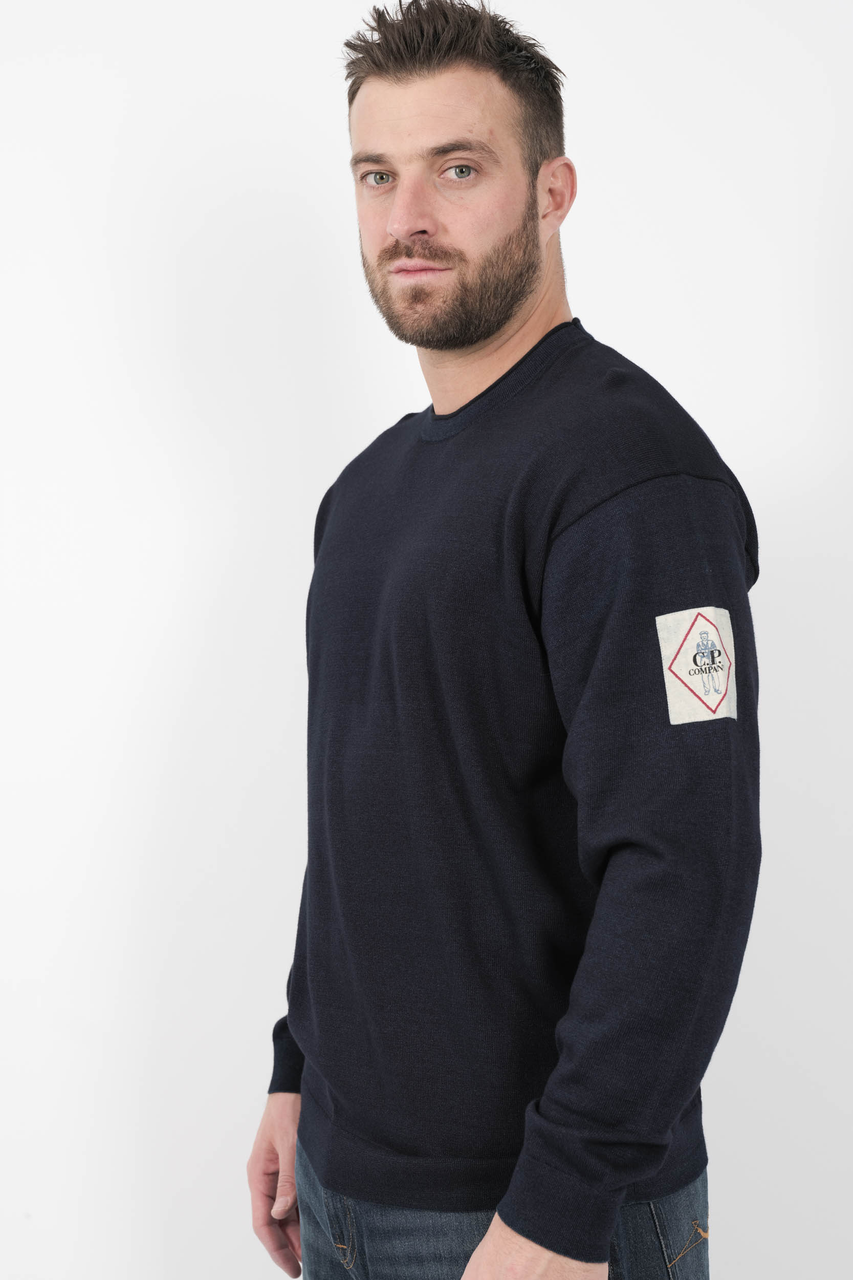  Image du produit PULL C.P COMPANY COL ROND LOGO BRODE MARINE N195A-886 - 2