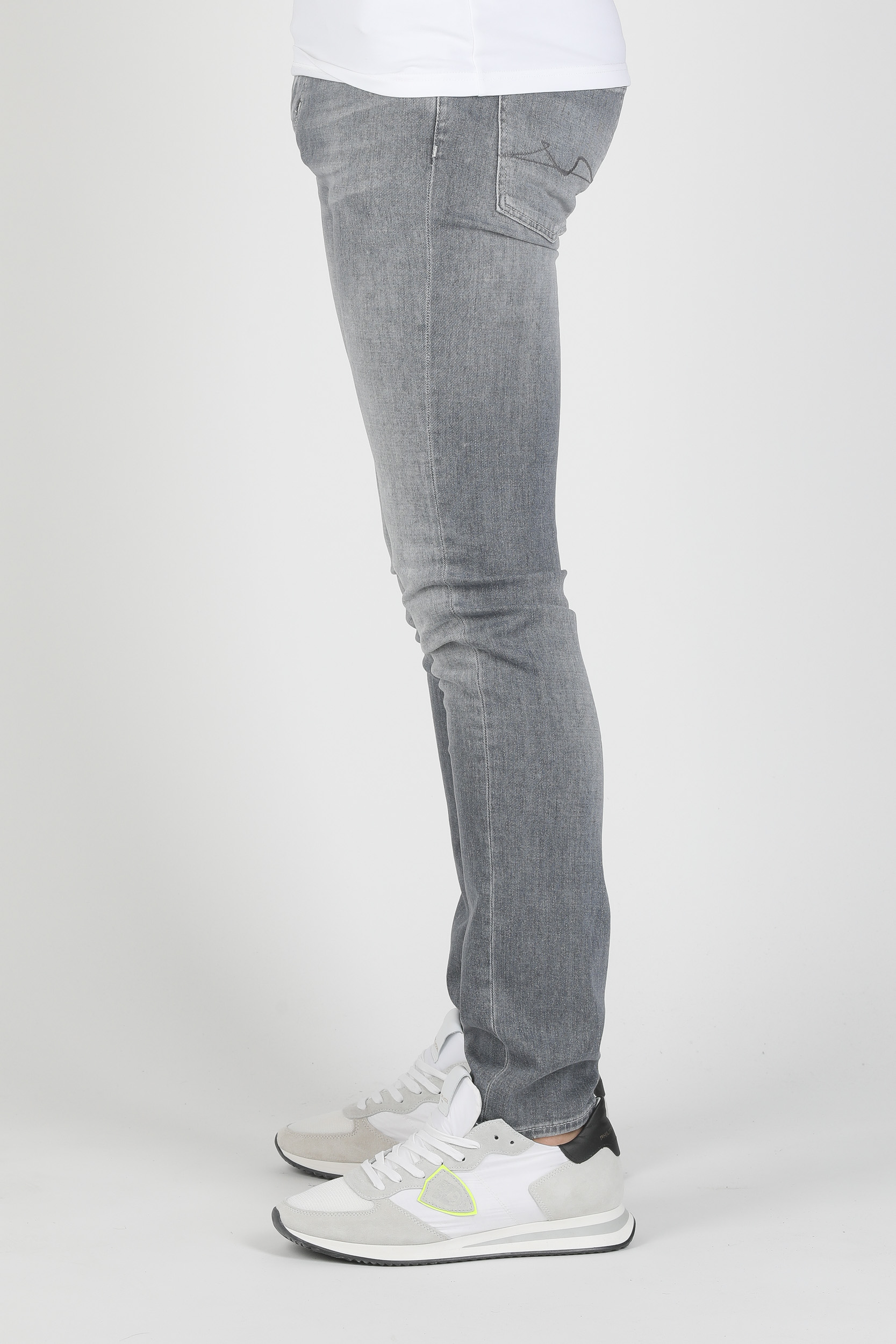 JEAN'S SEVEN FOR ALL MANKIND GRIS JSD4R880LG