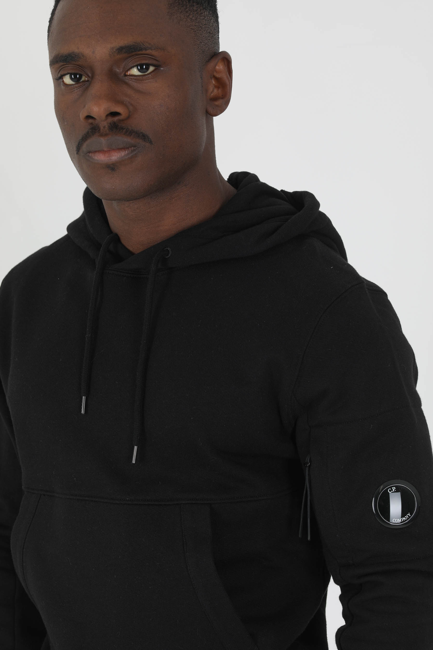 SWEAT A CAPUCHE C.P COMPANY NOIR S023A-999