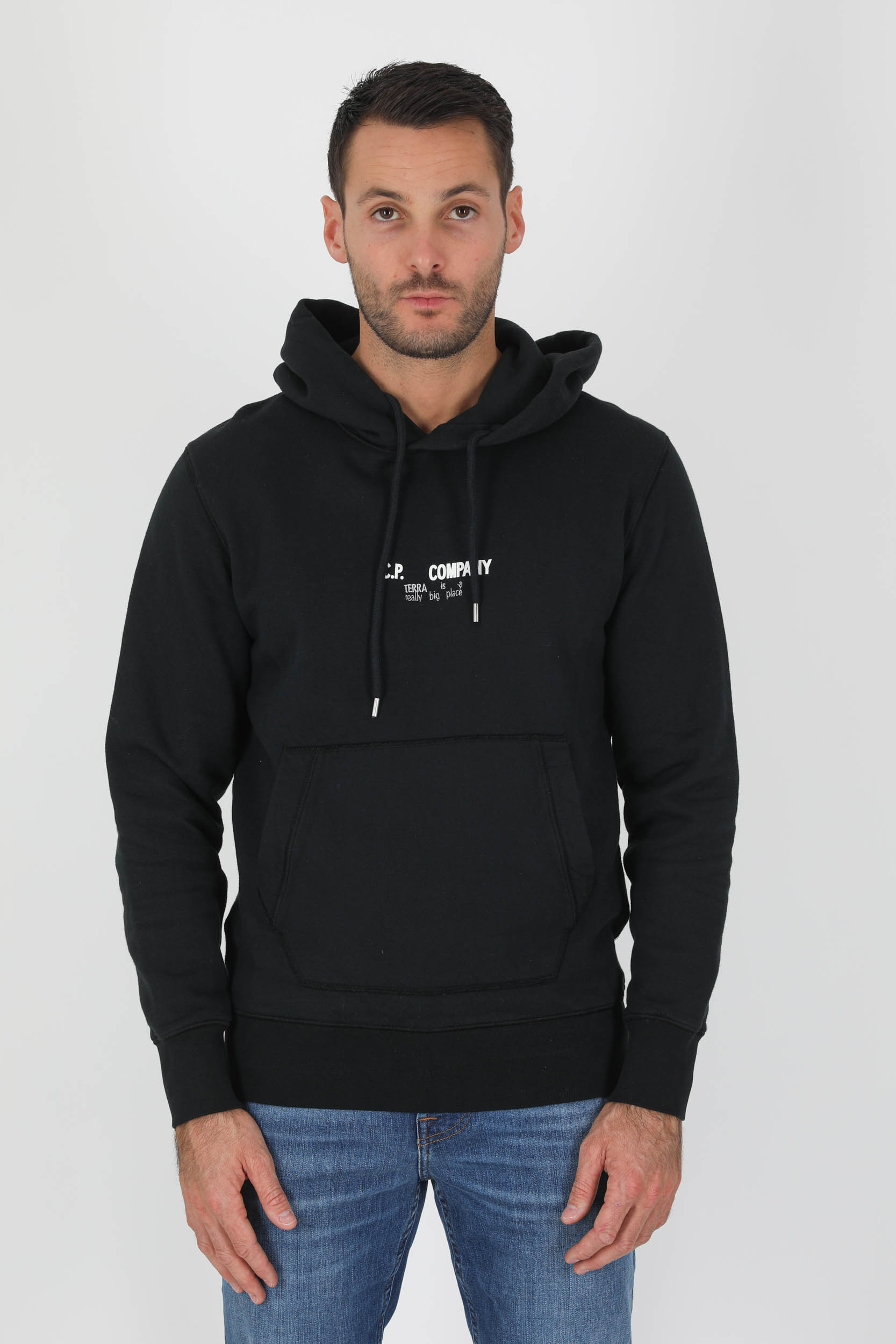 SWEAT A CAPUCHE CP C.P COMPANY NOIR ECLAIRS S326A-999