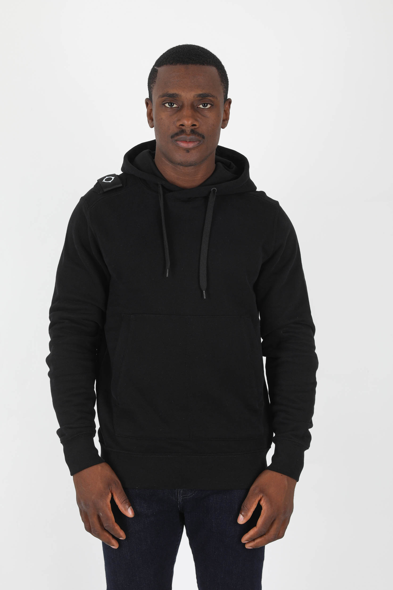 SWEAT A CAPUCHE MASTRUM NOIR MAS4465-M000