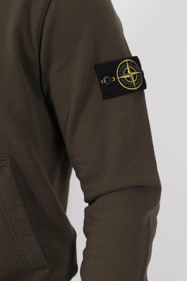 Produit SWEAT STONE ISLAND A CAPUCHE KAKI S156145S51-V0054